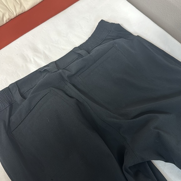 Duluth Trading Women’s pants 8 x 33 - Picture 5 of 6